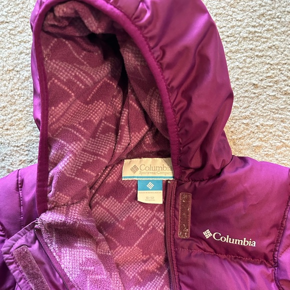 Child’s snow suit - Picture 4 of 6